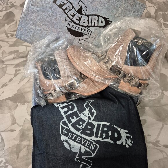 Blade Taupe Croco Size 8 Freebird by Steven NWT - Picture 5 of 9